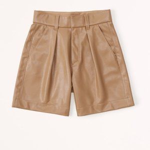 Abercombie & Fitch Women's 6 Inch Vegan Leather Tailored Shorts